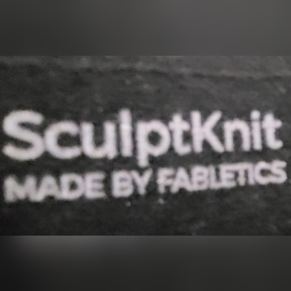 FABLETICS Scuptknit leggings - Picture 3 of 4